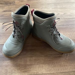Womens Muck Boots Size 6